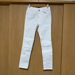 GU ホワイトデニム