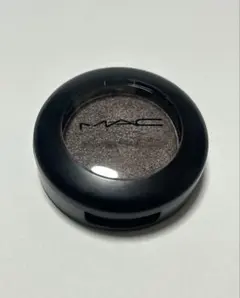 M.A.C アイシャドウ メタリック バストのサムネイル