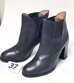 Item thumbnail for item b4e91f81-0a9a-489f-8cb5-92157b8f7481