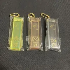 ちいかわ ホテルのキーホルダー　アクリルキーチェーン　3種セット