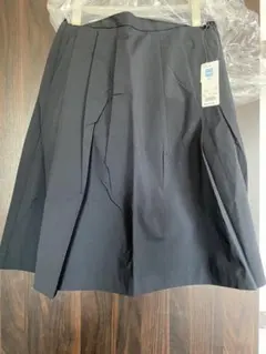 ユニクロ　タックフレアスカート　ネイビー