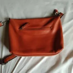オレンジ レザー ショルダーバッグ