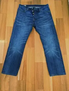 リーバイス501　プレミアム　33w32　BIGE　革パッチ