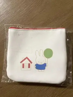 【新品未使用品】ミッフィーティッシュケースポーチのサムネイル