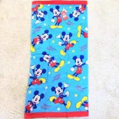 ミッキーマウス Disney ディズニー 総柄　バスタオル　新品　綿100%のサムネイル