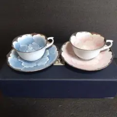 未使用 有田焼 文山窯 プラチナ牡丹 ペアカップ&ソーサー　箱入り