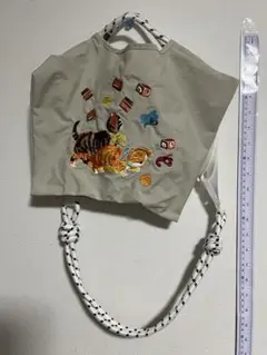 猫刺繍 ベージュ サコッシュバッグ