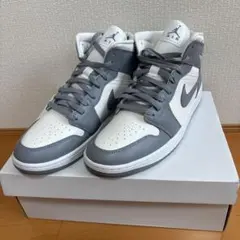 NIKE WMNS AIR JORDAN 1 MID グレー/ホワイト29cm