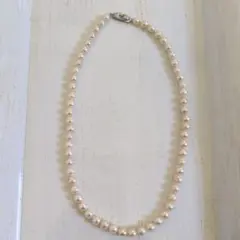 M*n様 個性ありのホワイトパールネックレス 約40cm