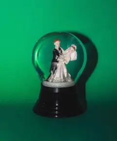 bPr BEAMS PERZY / SNOWGLOBE 80mm Ⅱスノードーム