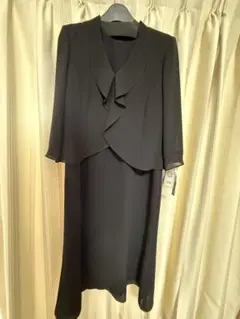 定価の56%オフ❗洗えるブラックワンピース 11号ジャケット付き