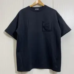美品 MARY QUANT エンボスロゴポケットビッグプルオーバー Tシャツ 黒