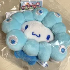 万博 限定 ミャクミャク シナモロール カラビナ付き　マスコット