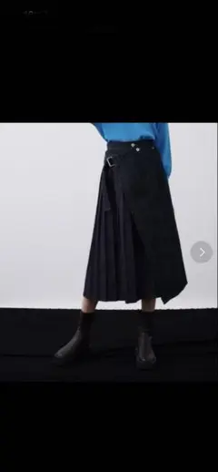 ダークブルー デニム プリーツスカート