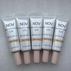 NOV ベースコントロールスムース UV ライトベージュ 5g サンプルのサムネイル
