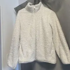 ★ユニクロ　ホワイト フリースジャケット ハイネック