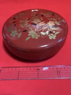 森英恵　菓子器 喰籠 蒔絵 蝶 桜 朱塗