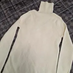 ♪ アイボリー リブ編み ハイネック ニット