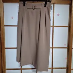 ベージュ タイトスカート 11号