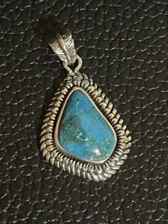 ナバホ　navajo ターコイズ ペンダント　トップ　シルバー925 刻印あり