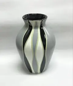 曲線模様の陶器花瓶 グレー　358