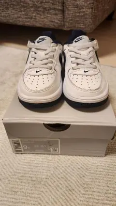 Nike Air Force 1 ホワイト/ネイビー