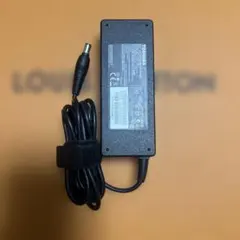 ほとんどの東芝15Vに使用できる 【東芝純正ACアダプタ:15V 5A】のサムネイル