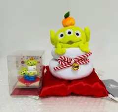トイストーリー　エイリアン　鏡餅　ぬいぐるみ　置物