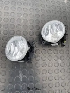 スズキ　ジムニー R4　3月 JB64W フォグランプ左右セット