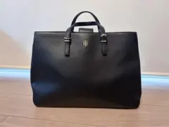 トミーヒルフィガー（Tommy Hilfiger） ブラック ビジネスバッグ