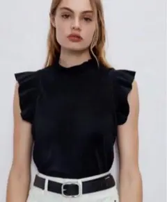 ZARA フリル付きプリーツトップス　ブラック　M