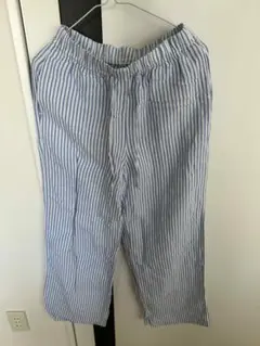 青と白のストライプリラックスパンツ