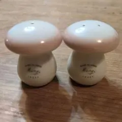 Many きのこ型調味料入れ 2個セットのサムネイル