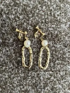 Item thumbnail for item 405f9cff-6917-4869-b03f-a5163e47cfbd