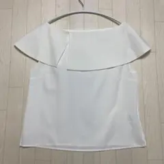 コウベレタス 肩紐隠しテープ付きオフショルケープブラウスのサムネイル