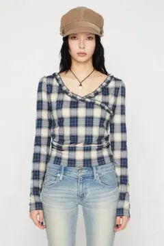 LAGUA GEA FRILL COMPACT トップス　ネイビーのサムネイル