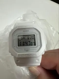 カシオ Gショック GW-M5610MD 電波ソーラー ホワイト - メルカリ