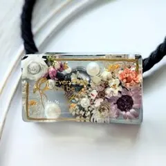 ✾ ヘアゴム ✾ドライフラワー レジン ハンドメイド スクエア 水色