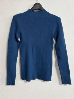 リブ編みハイネック長袖セーター 青