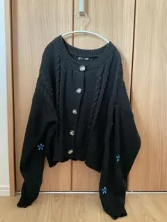 ブラックケーブル編みニットカーディガン