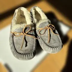 【UGG】DAKOTA.24cmグレー スエード モカシン ファー付き