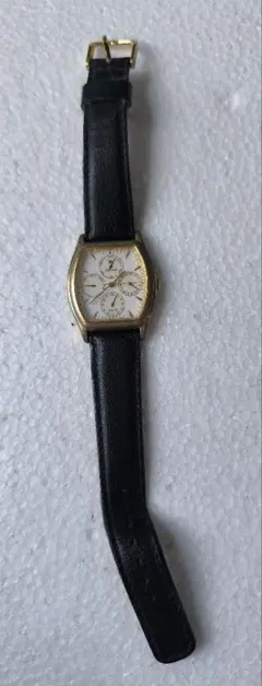 値下げ JUNGHANS トリプルカレンダー クォーツ 腕時計 本体のサムネイル
