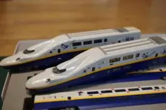 KATO E4系　「ＭＡＸ」　上越新幹線 Suicaラッピング仕様 8両編成 KATO E4系 「MAX」 上越新幹線 Suicaラッピング仕様 8両編成 - メルカリ