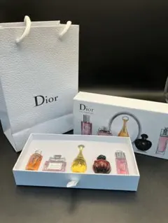 2026年最新】dior les parfumsの人気アイテム - メルカリ
