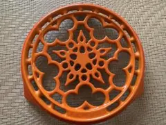 未使用 Le Creuset ル・クルーゼ 鍋敷き スクエア チェリーレッド