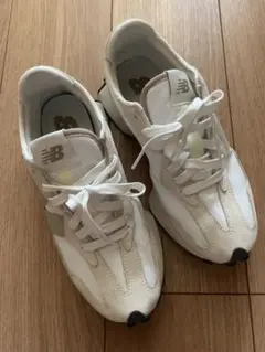 値下げ！New Balance 327 ホワイト/ベージュ/カーキ　24.5cm