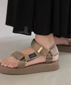 【SUICOKE】スイコック SLOBE別注 サンダルのサムネイル