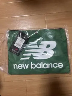 シ*ー様 【新品未使用タグ付き】newbalance サコッシュ　グリーン　ニュ