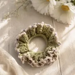 オリーブグリーン フリルシュシュ ハンドメイド
