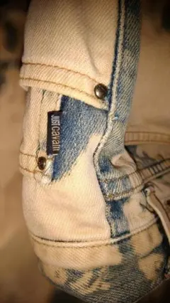 Just Cavalli ブリーチ加工 デニムパンツ　maid in Italyのサムネイル